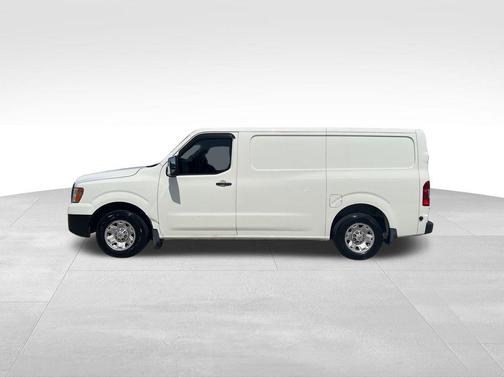 2016 Nissan NV Cargo NV2500 HD SV V6/SV V8
