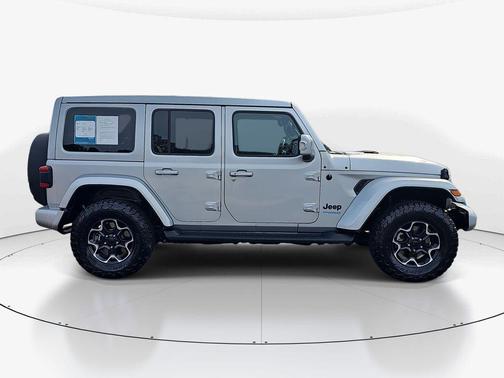 2022 Jeep Wrangler Unlimited 4xe Sahara