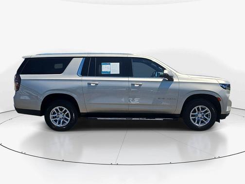 Empire Beige Metallic 2023 Chevrolet Suburban LT