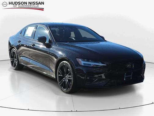 2023 Volvo S60 B5 Plus Black Edition