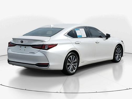 2020 Lexus ES 300h Base