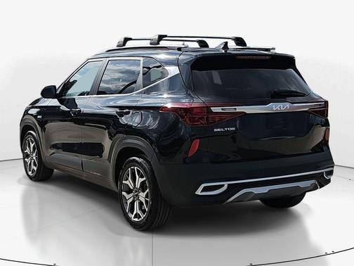2022 Kia Seltos EX