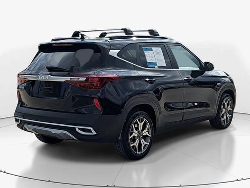 2022 Kia Seltos EX