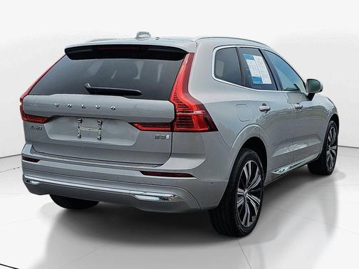 Silver 2023 Volvo XC60 B5 Plus Bright Theme