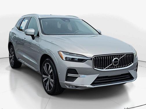 Silver 2023 Volvo XC60 B5 Plus Bright Theme