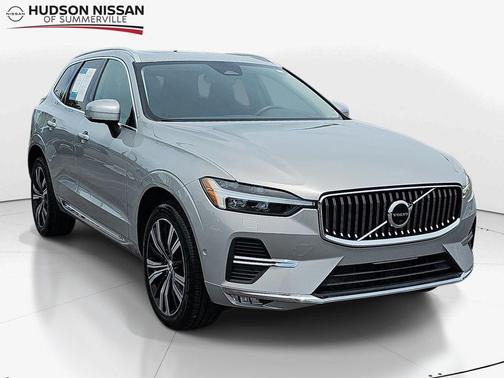 Silver 2023 Volvo XC60 B5 Plus Bright Theme