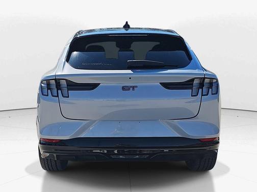 2022 Ford Mustang Mach-E GT