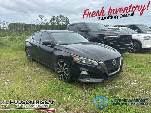 2022 Nissan Altima 2.5 SR