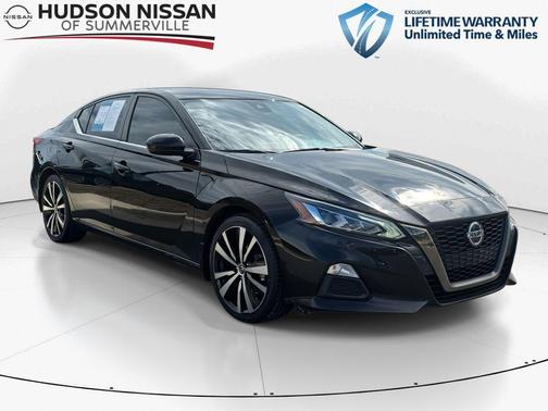 2022 Nissan Altima 2.5 SR