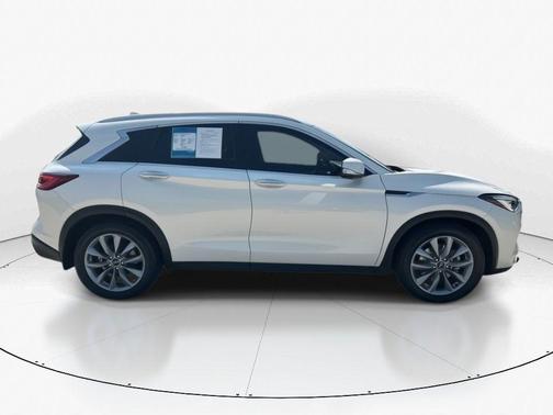 2022 INFINITI QX50 ESSENTIAL