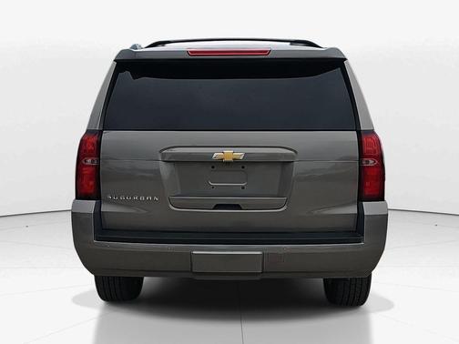 2017 Chevrolet Suburban LT