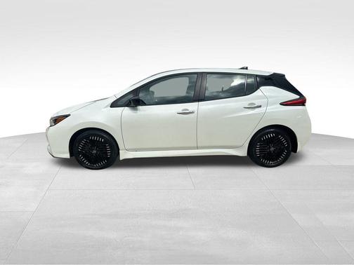 2024 Nissan Leaf SV PLUS