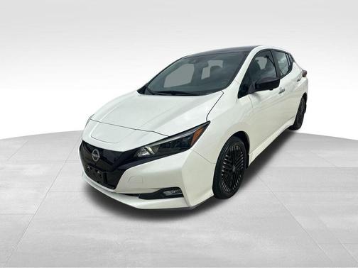 2024 Nissan Leaf SV PLUS