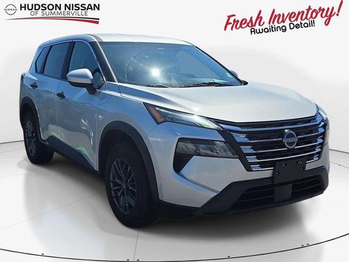 Brilliant Silver Metallic 2024 Nissan Rogue S