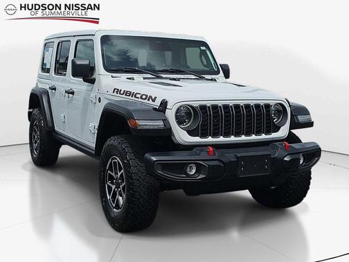 Bright White Clearcoat 2025 Jeep Wrangler Rubicon