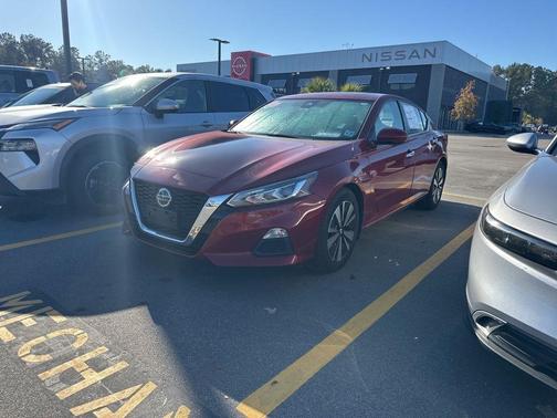 2022 Nissan Altima 2.5 SV