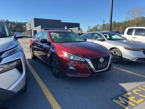 2022 Nissan Altima 2.5 SV