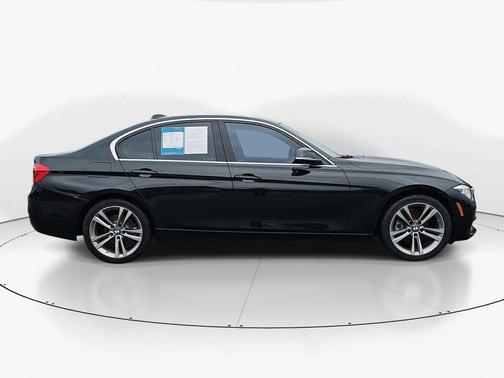 2018 BMW 330 i