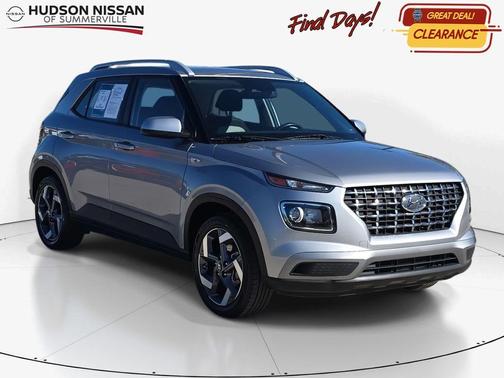 2024 Hyundai VENUE SEL