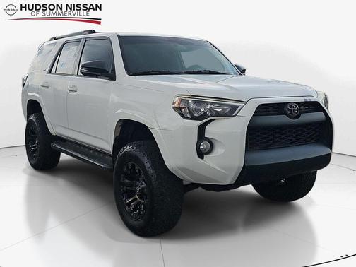 Super White 2016 Toyota 4Runner SR5 Premium