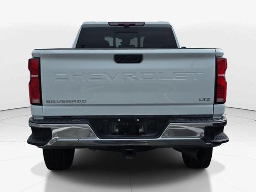 Summit White 2025 Chevrolet Silverado 2500 LTZ