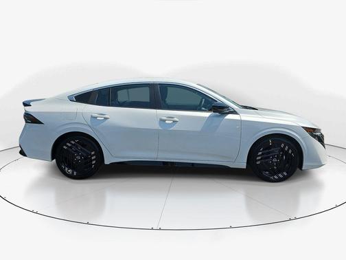 Aspen White 2026 Nissan Sentra SR