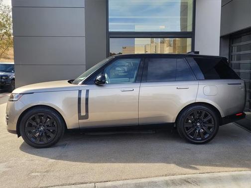 2025 Land Rover Range Rover P550e Autobiography