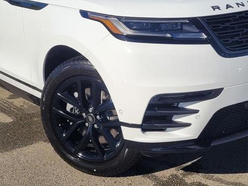 2026 Land Rover Range Rover Velar P250 SE R-Dynamic