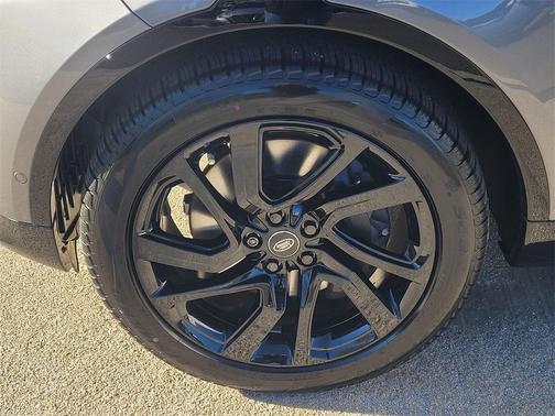 2025 Land Rover Discovery P360 Dynamic SE