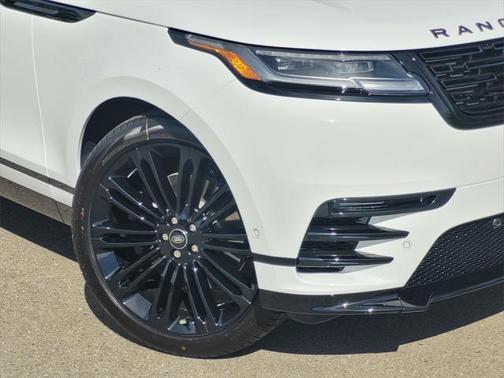 2026 Land Rover Range Rover Velar P250 SE R-Dynamic