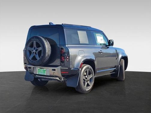 2025 Land Rover Defender 90 P400 X-Dynamic SE