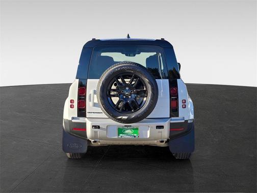 2025 Land Rover Defender 110 P400 S