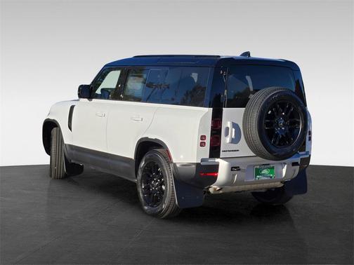 2025 Land Rover Defender 110 P400 S