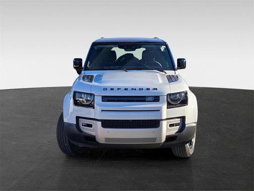 2025 Land Rover Defender 110 P400 S