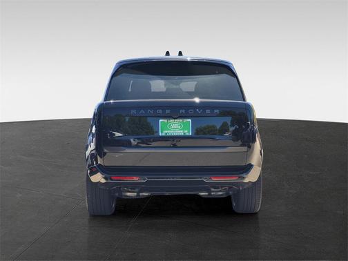 2025 Land Rover Range Rover P530 SE