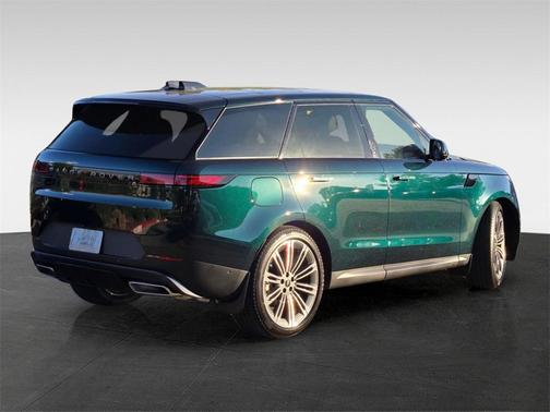 2025 Land Rover Range Rover Sport SE