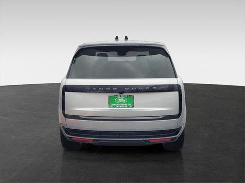 2025 Land Rover Range Rover P530 SE