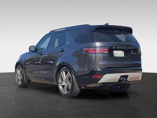2023 Land Rover Discovery P360 Metropolitan Edition