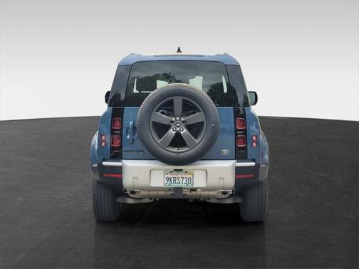2023 Land Rover Defender 90 SE
