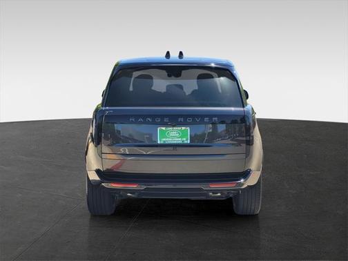 2025 Land Rover Range Rover P530 SE 7 Seat