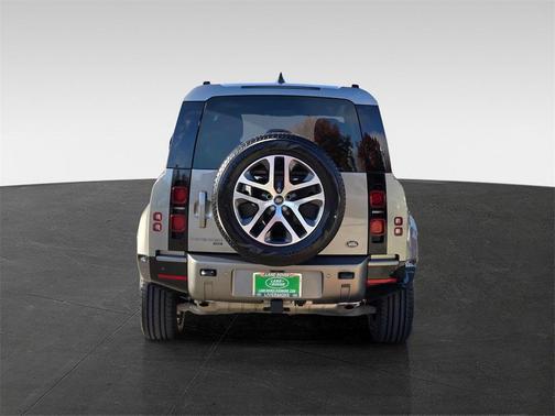 2023 Land Rover Defender 110 X-Dynamic SE