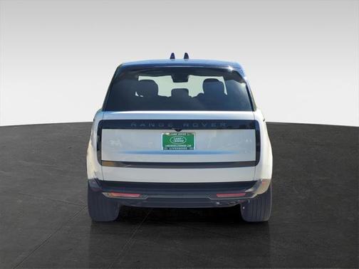 2025 Land Rover Range Rover P530 SE 7 Seat