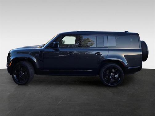 2025 Land Rover Defender 130 P400 X-Dynamic SE