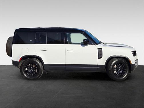 2023 Land Rover Defender 110 SE
