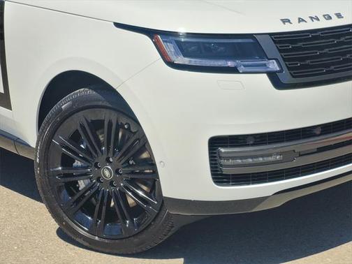 2025 Land Rover Range Rover P530 SE 7 Seat