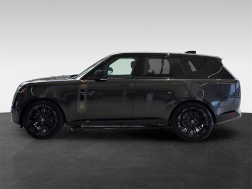 2024 Land Rover Range Rover P615 SV