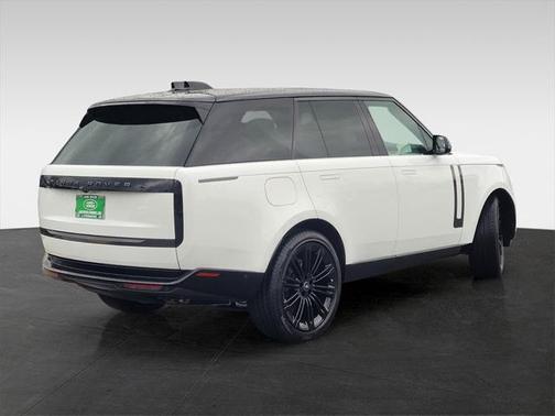 2025 Land Rover Range Rover P530 SE