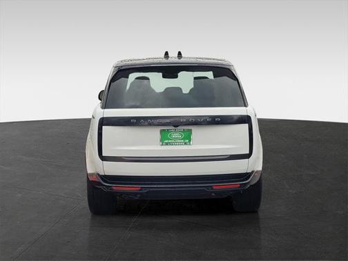 2025 Land Rover Range Rover P530 SE