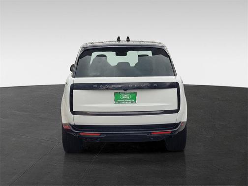 2025 Land Rover Range Rover P530 SE