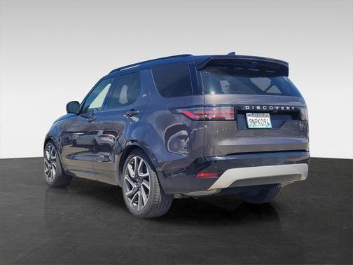2024 Land Rover Discovery P360 Metropolitan Edition
